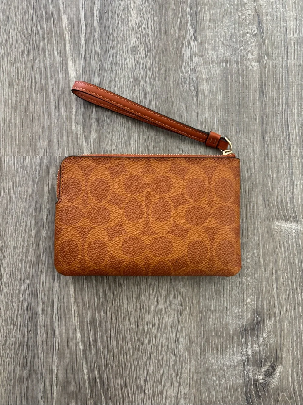 Coach Corner Zip Wristlet In Signature Canvas - Picture 5 of 7
